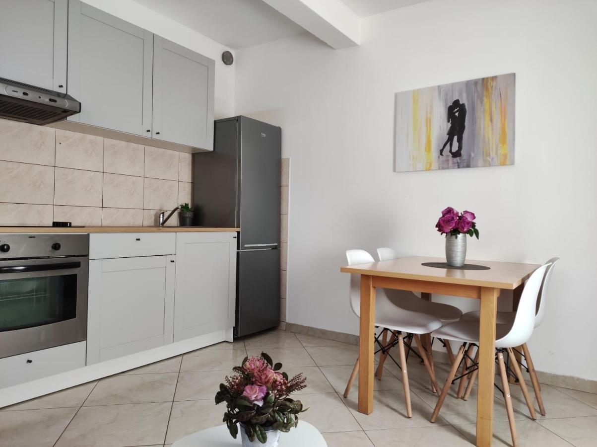 Cozy Apartment In Split In Nice Quiet Neighborhood Extérieur photo